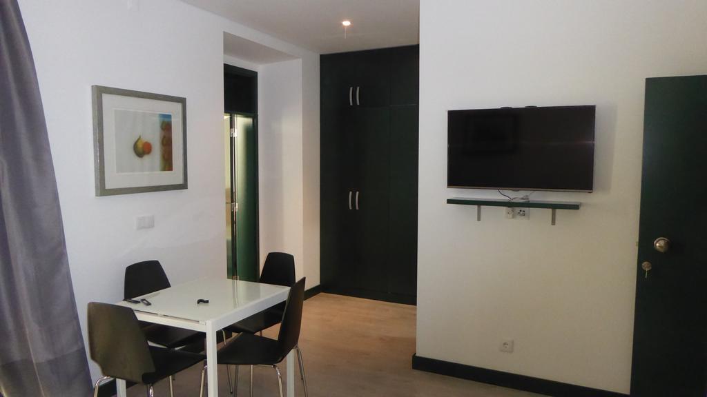 Dobairro Suites At Bairro Alto Lisbon Bagian luar foto