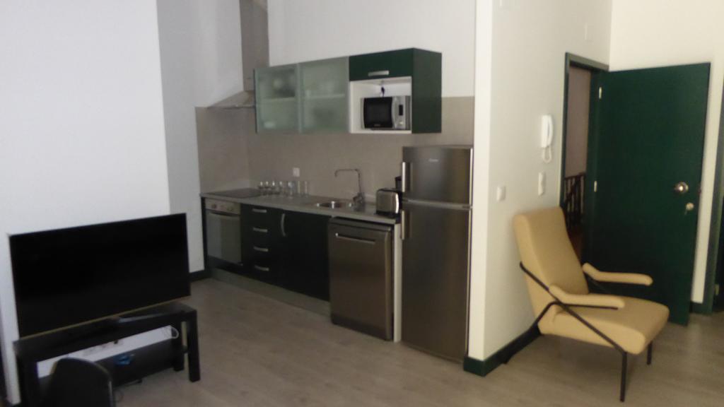 Dobairro Suites At Bairro Alto Lisbon Bagian luar foto