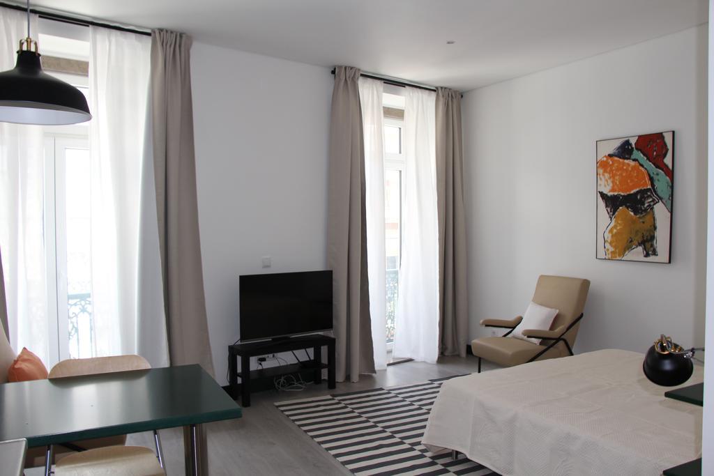 Dobairro Suites At Bairro Alto Lisbon Bagian luar foto