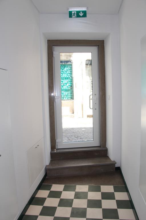 Dobairro Suites At Bairro Alto Lisbon Bagian luar foto
